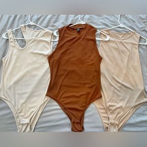 Set of 3 body suits